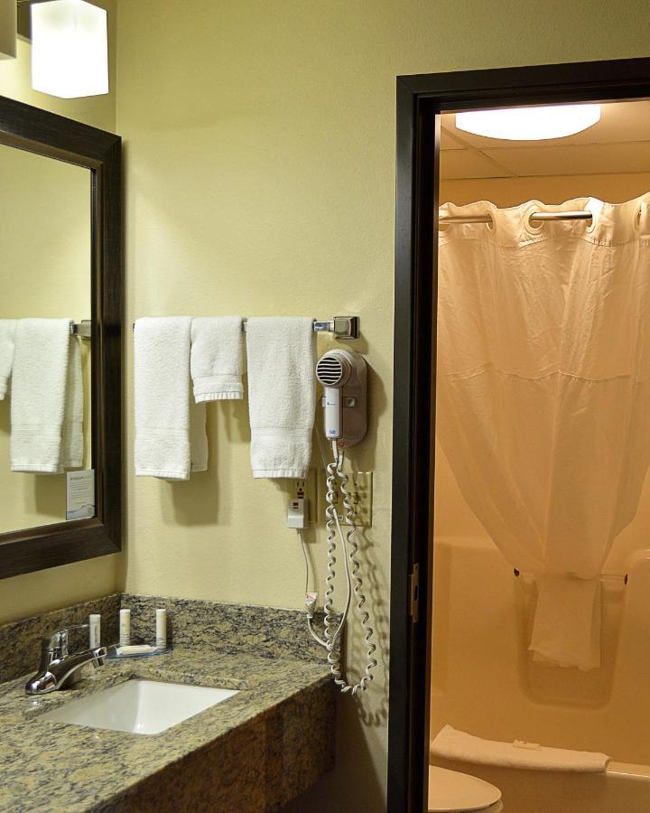 Americinn By Wyndham Spencer Extérieur photo